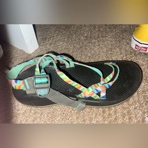 CHACOS SIZE 7-8 WOMENS SANDALS